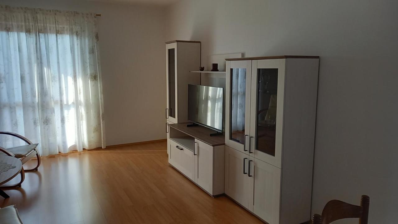 Danica Apartment *
