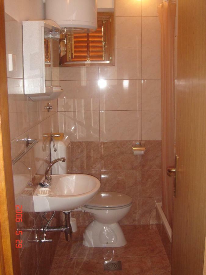 Danica Apartment *