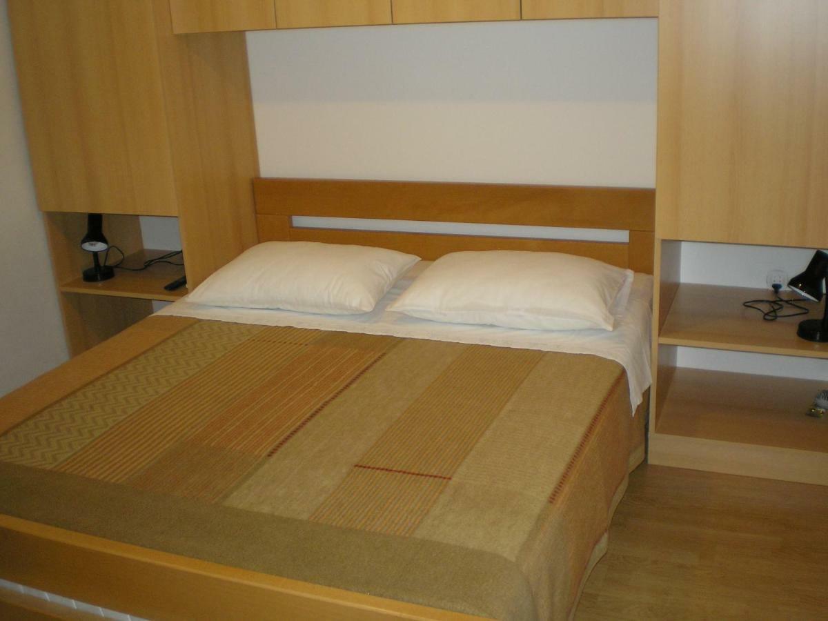 Danica Apartment *
