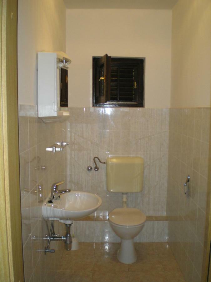 Danica Apartment *
